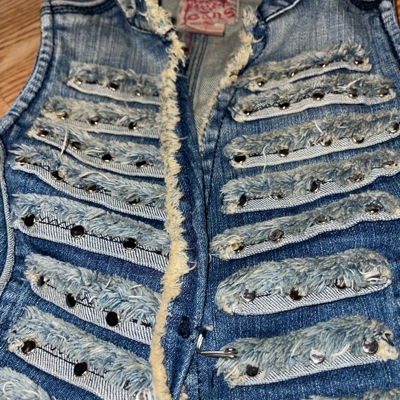 Jean jacket vest size small - Picture 3 of 6